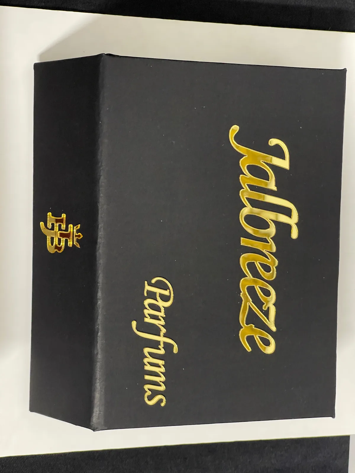 Grand coffret noir JalBreeze estampillé à l'or fin